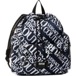 Plecak VERSACE JEANS COUTURE - E1YVBB50 Blu Avio. Czarne plecaki męskie Versace Jeans Couture, bez wzorów, z jeansu, sportowe. W wyprzedaży za 439,00 zł.