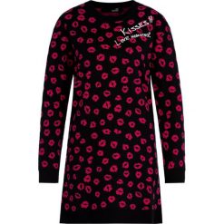 Sukienka dzianinowa LOVE MOSCHINO WSR5511X A067. Czarne sukienki damskie Love Moschino, bez wzorów, z bawełny, bez kołnierzyka, bez rękawów. W wyprzedaży za 639,00 zł.