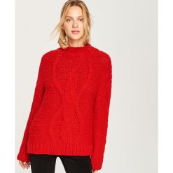 Gruby sweter - Czerwony. Czerwone golfy damskie Reserved, s. W wyprzedaży za 39,99 zł.