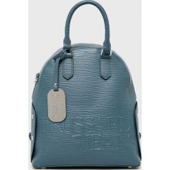 Trussardi Jeans - Plecak. Czarne plecaki damskie Trussardi Jeans, bez wzorów, z jeansu. W wyprzedaży za 539,90 zł.