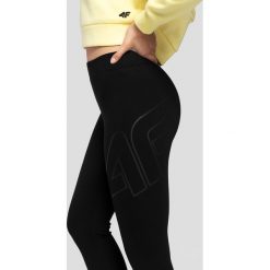 Legginsy damskie LEG241 - głęboka czerń. Szare legginsy sportowe damskie marki 4f, z dzianiny, na fitness i siłownię. Za 119,99 zł.