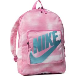 Plecak NIKE - BA6213-693 Różowy. Różowe plecaki męskie Nike, bez wzorów, z materiału, sportowe. Za 119,00 zł.