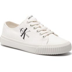 Trampki CALVIN KLEIN JEANS - Ireland R7799 Bright White. Białe półbuty damskie Calvin Klein Jeans, bez wzorów, z jeansu, bez zapięcia. Za 419,00 zł.