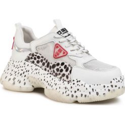Sneakersy BIG STAR - FF274A535 White. Białe półbuty damskie BIG STAR, na co dzień, bez wzorów, ze skóry ekologicznej, retro, bez obcasa, na płaskiej podeszwie, bez zapięcia. W wyprzedaży za 229,00 zł.