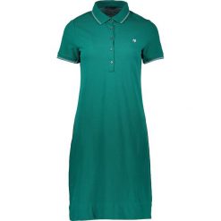 Sukienka polo w kolorze zielonym. Zielone sukienki damskie Marc O'Polo, z haftami, polo, bez rękawów, rozkloszowane. W wyprzedaży za 351,95 zł.