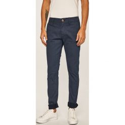 Guess Jeans - Spodnie. Czarne spodnie męskie Guess Jeans, na co dzień, m, z aplikacjami, z elastanu, casualowe. Za 399,90 zł.