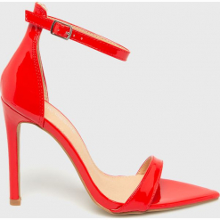 Public Desire - Sandały Ace. Czerwone sandały damskie marki Public Desire, z materiału, na obcasie, na klamry. W wyprzedaży za 99,90 zł.