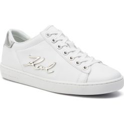 Sneakersy KARL LAGERFELD - KL61210 White Lthr W/Silver. Białe półbuty damskie KARL LAGERFELD, na co dzień, z aplikacjami, ze skóry, bez obcasa, na płaskiej podeszwie, bez zapięcia. Za 669,00 zł.