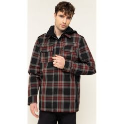 Kurtka snowboardowa Volcom Creedle2Stone G0652006. Kurtki sportowe męskie Volcom, s, bez wzorów, z poliesteru, bez kaptura, narciarskie. W wyprzedaży za 489,00 zł.