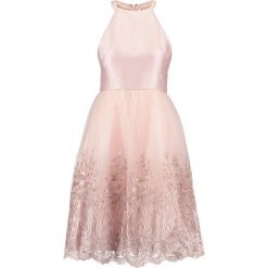 Sukienki: Chi Chi London Petite ANNALEISE Sukienka koktajlowa pink