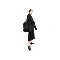 Torba CLASSIC black MEDIUM. Czarne torebki klasyczne damskie marki CARGO by OWEE, bez wzorów, z materiału, biznesowe, przez ramię, duże, bez dodatków. Za 329,00 zł.