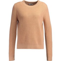 Swetry klasyczne damskie: Twist & Tango Sweter camel