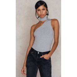 Tranloev Koszulka Rib One Shoulder High Neck - Grey. Szare t-shirty damskie marki Tranloev, ze stójką. W wyprzedaży za 80,98 zł.