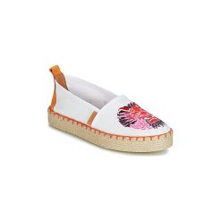 Espadryle Pataugas PADANG. Białe espadryle damskie Pataugas, bez wzorów, bez obcasa. Za 279,20 zł.