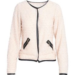 Beżowy Kardigan Semiarid. Brązowe żakiety damskie Born2be, s, bez wzorów, eleganckie, z krótkim rękawem, krótkie, bez kaptura. Za 39,99 zł.