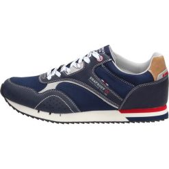 Sportowe buty męskie AMERICAN CLUB RH14/20 NV. Niebieskie buty sportowe męskie American CLUB, bez zapięcia. W wyprzedaży za 129,00 zł.