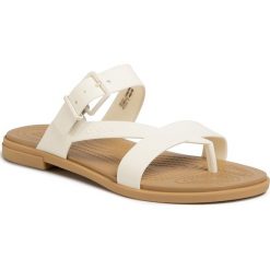 Japonki CROCS - Tulum Toe Poost Sandal W 206108 Oyster/Tan. Białe klapki damskie Crocs, bez wzorów, z tworzywa sztucznego, bez obcasa, na obcasie. W wyprzedaży za 139,00 zł.
