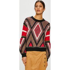 Noisy May - Sweter. Czerwone swetry damskie marki Noisy May, s, bez wzorów, z dzianiny, z krótkim rękawem, krótkie, bez kaptura. Za 169,90 zł.