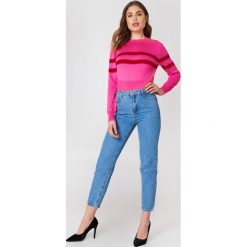 Trendyol Jeansy z wysokim stanem Mom - Blue. Niebieskie spodnie damskie z wysokim stanem marki Trendyol, z podwyższonym stanem. W wyprzedaży za 42,59 zł.