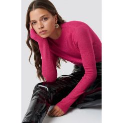 Glamorous Brokatowy sweter - Pink. Różowe swetry damskie marki Glamorous, bez wzorów, z dzianiny, bez rękawów, długie, bez kaptura. Za 161,95 zł.