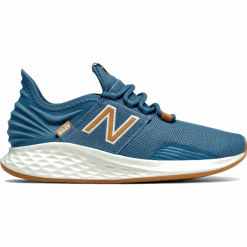 New Balance Fresh Foam Roav Backpack - WROAVBL. Pomarańczowe buty sportowe damskie New Balance, bez wzorów, z gumy, tenisowe. Za 399,99 zł.