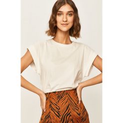 Answear - T-shirt. Białe topy damskie ANSWEAR, s, bez wzorów, z bawełny, casualowe, z okrągłym kołnierzem. Za 49,90 zł.