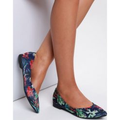 Granatowe Balerinki Ago. Niebieskie baleriny damskie Renee, bez wzorów, z materiału, bez obcasa, na obcasie. Za 49,99 zł.