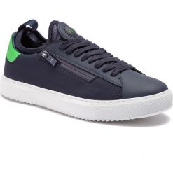 Sneakersy ARMANI EXCHANGE - XUX008 XV090 00285 Navy. Niebieskie sneakersy męskie marki Armani Exchange, na co dzień, bez wzorów, ze skóry ekologicznej, eleganckie, bez zapięcia. Za 649,00 zł.