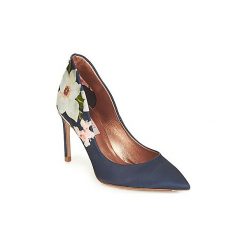 Czółenka Ted Baker SAVIOP. Niebieskie czółenka damskie Ted Baker, bez wzorów, bez obcasa. Za 695,20 zł.