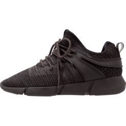 Tenisówki męskie: Cortica INFINITY 1 Tenisówki i Trampki black