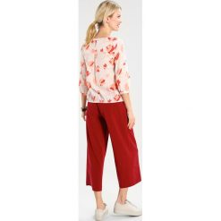 Bluzki asymetryczne: Opus FU FLOWER Bluzka shade of rose