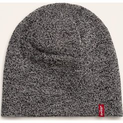 Levi's - Czapka. Szare czapki damskie Levi's®, bez wzorów, z dzianiny. W wyprzedaży za 59,90 zł.