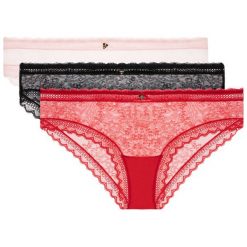 Komplet 3 par fig klasycznych Guess O92G00 PZ00P. Różowe figi damskie Guess, xs, z aplikacjami. W wyprzedaży za 119,00 zł.