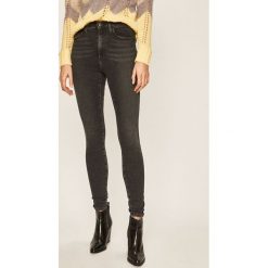 Wrangler - Jeansy W27H. Szare jeansy damskie Wrangler, z podwyższonym stanem. Za 329,90 zł.