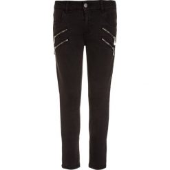 Buffalo Jeans Skinny Fit black washed. Czarne jeansy dziewczęce marki Buffalo, z bawełny. W wyprzedaży za 135,20 zł.