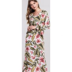 Biała Sukienka Well Heeled. Białe sukienki damskie other, s, bez wzorów, bez kołnierzyka, bez rękawów, maxi. Za 89,99 zł.