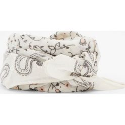 Chustka we wzór paisley. Różowe szaliki damskie marki Pull&Bear, bez wzorów. Za 24,90 zł.