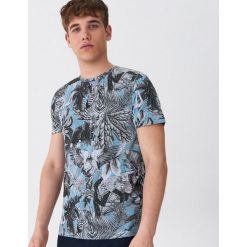 T-shirt z motywem zwierzęcym - Niebieski. Niebieskie t-shirty męskie House, s, bez wzorów, bez kołnierzyka. Za 49,99 zł.