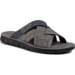 Klapki LANETTI - MS197129-10 Grey 1. Szare klapki męskie Lanetti, ze skóry ekologicznej, bez zapięcia. Za 79,99 zł.