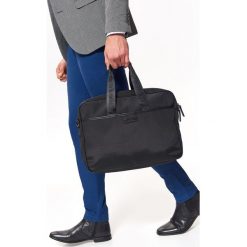 TORBA NA LAPTOPA. Czarne torby na laptopa marki Top Secret. W wyprzedaży za 149,99 zł.