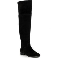 Buty damskie. Czarne kozaki damskie Wittchen, na co dzień, ze skóry, na wysokim obcasie, na płaskiej podeszwie, na zamek. W wyprzedaży za 489,90 zł.
