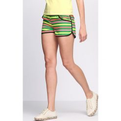 Zielone Szorty Candy Striped. Zielone szorty damskie Born2be. Za 29,99 zł.