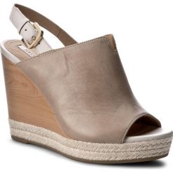 Espadryle GEOX - D Janira F D72P6F 0LCBC C6174 J.Taupe/Białawy. Brązowe espadryle damskie Geox, bez wzorów, ze skóry ekologicznej, bez obcasa, na obcasie. W wyprzedaży za 269,00 zł.