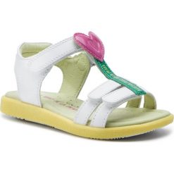 Sandały AGATHA RUIZ DE LA PRADA - 192941 A-Blanco. Białe sandały dziewczęce Agatha Ruiz de la Prada, ze skóry ekologicznej, bez zapięcia. W wyprzedaży za 189,00 zł.