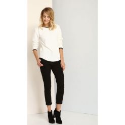 BLUZA NIEROZPINANA DAMSKA Z FAKTURĄ. Bluzy damskie TROLL. W wyprzedaży za 24,99 zł.