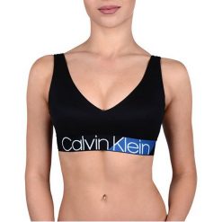 Calvin Klein Sport Ovni Biustonosz Ll Wirefreebralette Black . W / Commodore Blue qf4936e-001 (Rozmiar M). Niebieskie biustonosze sportowe marki Calvin Klein, m. W wyprzedaży za 131,00 zł.