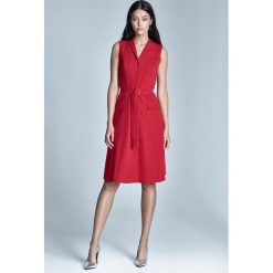 Czerwona sukienka szmizjerka. Czerwone sukienki damskie NIFE, na co dzień, bez wzorów, z elastanu, eleganckie, bez kołnierzyka, bez rękawów, plisowane. Za 179,90 zł.