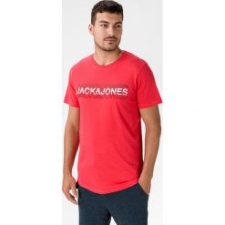 Jack & Jones Blane Koszulka Czerwony. Czerwone podkoszulki męskie Jack & Jones, xxl, z nadrukiem, z bawełny, z krótkim rękawem. Za 64,95 zł.