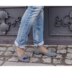 Balerinki w szpic - skóra naturalna - model 045 - kolor czarno-białe kwadraty. Czarne baleriny damskie Zapato, bez wzorów, z jeansu, klasyczne, bez obcasa, na obcasie. W wyprzedaży za 239,20 zł.