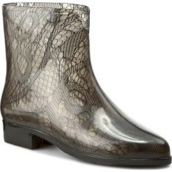 Kalosze MEL BY MELISSA - Ankle Boots Socks SP AD 32034 Smoke 06005. Czarne kalosze damskie marki Mel by Melissa, bez wzorów, z tworzywa sztucznego. W wyprzedaży za 129,00 zł.